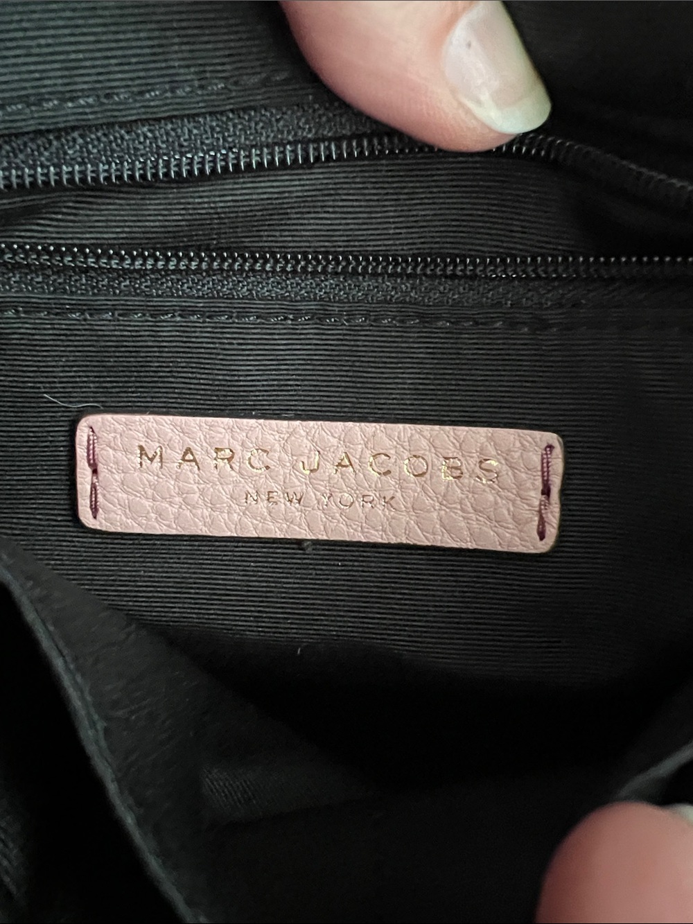 Marc Jacobs New York Blush Pink Pebbled Leather Crossbody with Gold Hardware - Picture 11 of 16